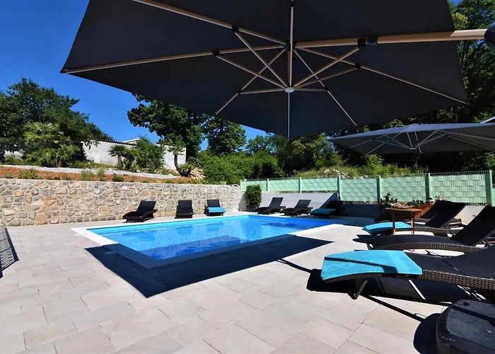 Letorina And With Pool krevet i doručak