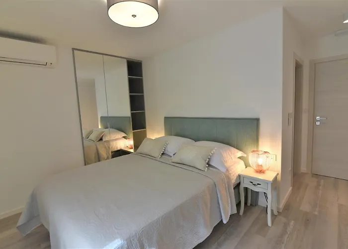 Letorina And With Pool krevet i doručak Matulji