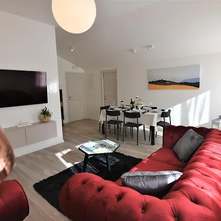 Letorina And With Pool