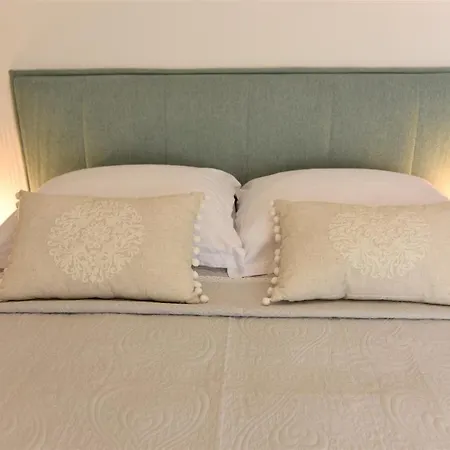 Letorina And With Pool 马图利