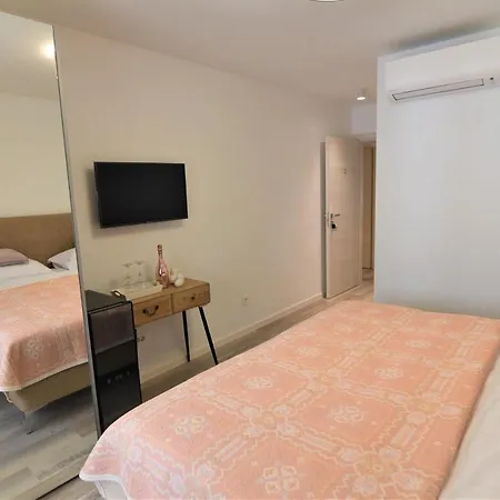 Letorina And With Pool