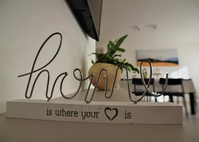 Letorina And With Pool Panzió