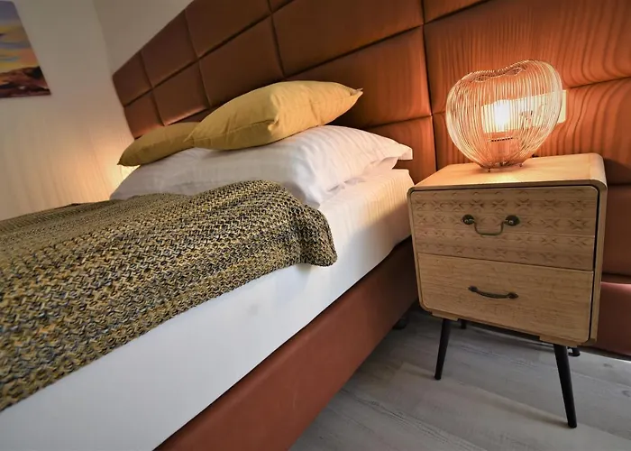 Bed & Breakfast Letorina And With Pool