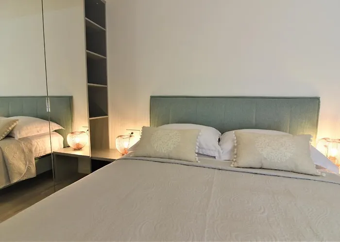 Bed & Breakfast Letorina And With Pool